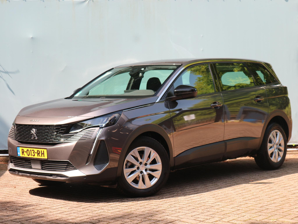 Primary Image peugeot and 5008