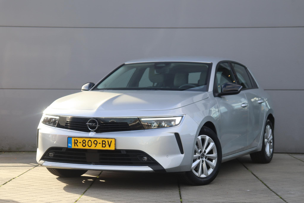 Primary Image opel and astra