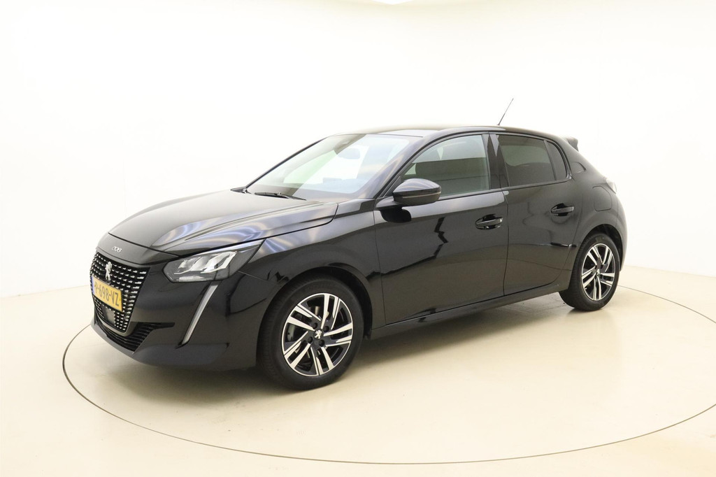 Primary Image peugeot and 208