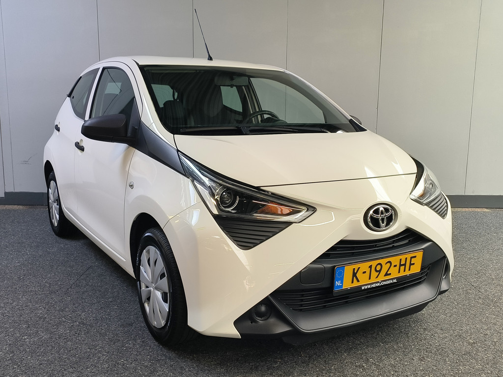 Primary Image toyota and aygo