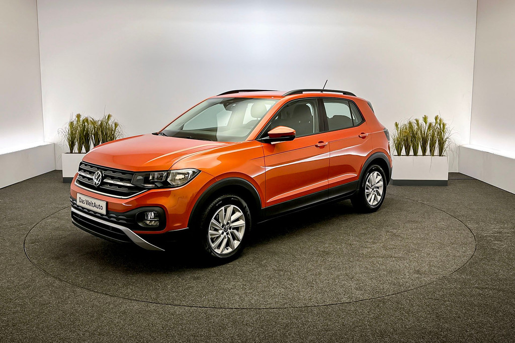 Primary Image volkswagen and t-cross